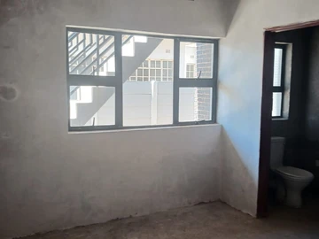 3 Bedroom Flat & Apartment